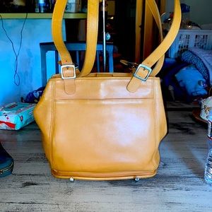 Vintage Cowhide Leather Yellow Tan Bucket Tote Handbag 6008 (JJ)